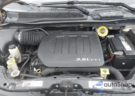 2013 Chrysler Town & Country Touring from USA, damaged, VIN 2C4RC1BGXDR802596